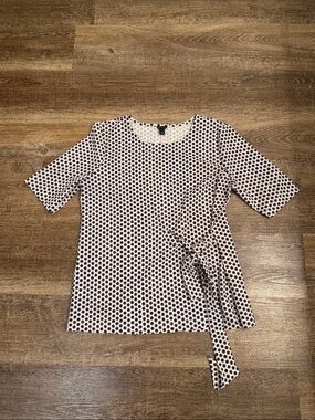 Ann Taylor Cream Short Sleeve Top with Black and Brown Circle Print